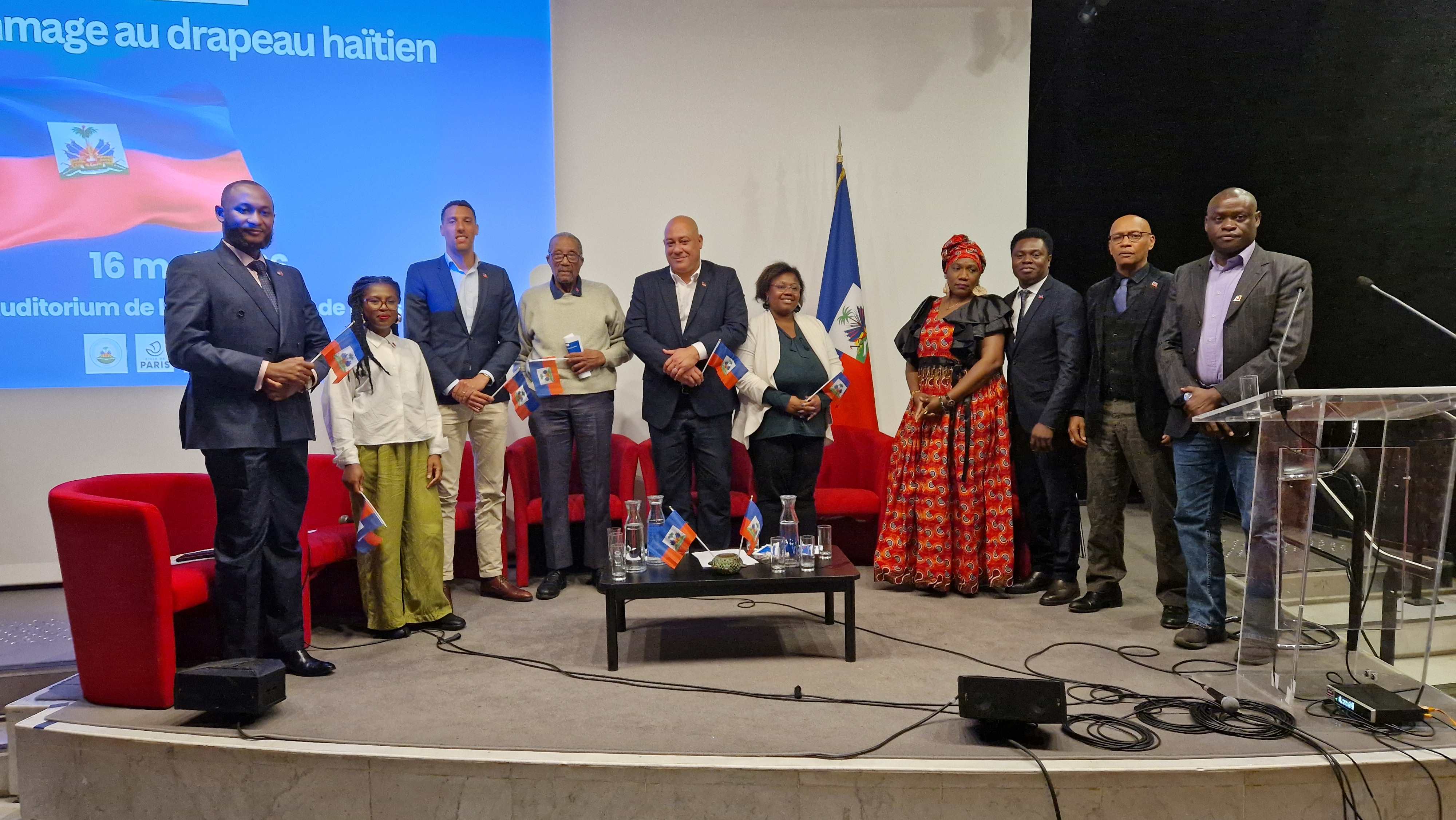Le drapeau haïtien au cœur d’une grande rencontre de la diaspora à Paris